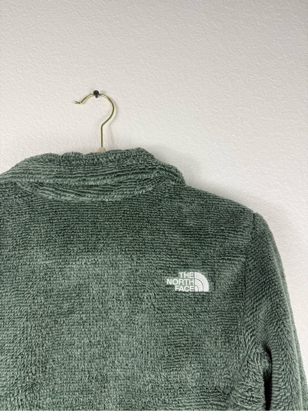 The North Face Women's Green Faux Fur Fleece Jacket size S - Picture 10 of 10